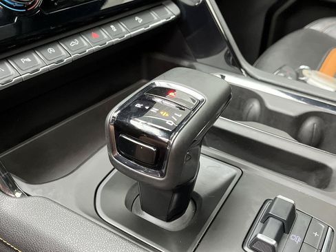 Certified 2025 GMC Sierra 1500 AT4 w/ Technology Package AWD/4WD image 33