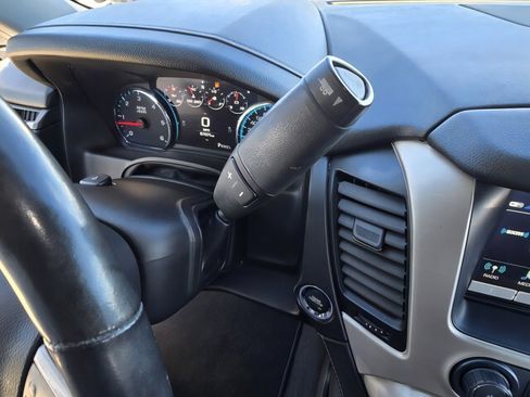 Used 2019 GMC Yukon Denali image 16