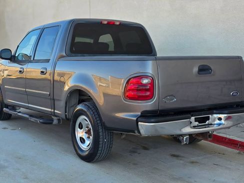 Used 2002 Ford F150 Lariat image 5