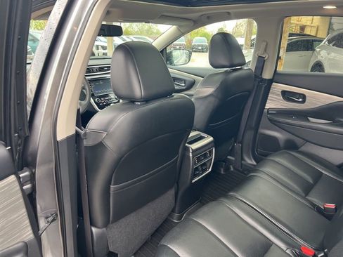 Used 2015 Nissan Murano Platinum w/ Platinum Technology Package AWD/4WD image 10