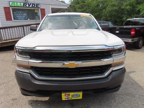 Used 2018 Chevrolet Silverado 1500 W/T RWD image 3