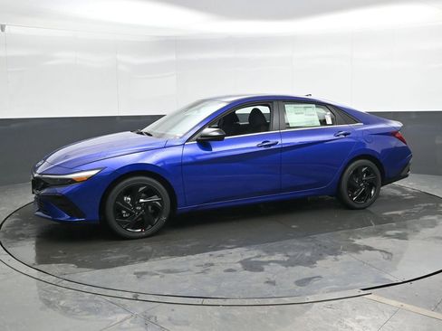 New 2026 Hyundai Elantra SEL Sport image 7