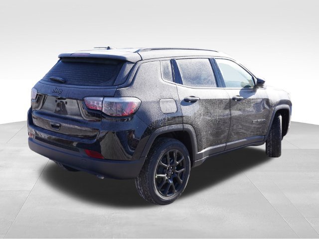 New 2026 Jeep Compass Latitude AWD/4WD image 3
