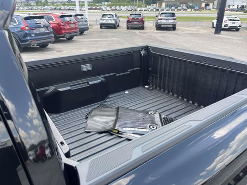 Used 2026 Toyota Tacoma SR5 AWD/4WD image 10