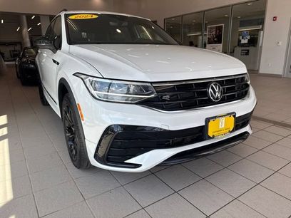Used 2024 Volkswagen Tiguan SE R-Line