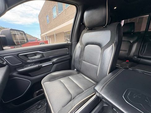 Used 2019 RAM 1500 Laramie AWD/4WD image 26