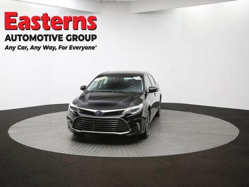 Used 2018 Toyota Avalon Limited image 52