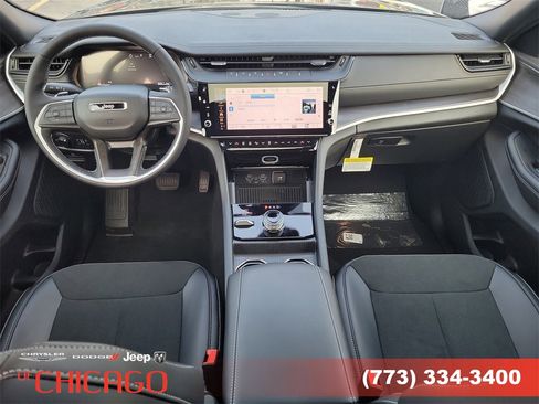 New 2026 Jeep Grand Cherokee Laredo image 10