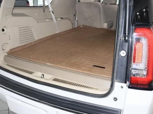 Used 2017 GMC Yukon XL Denali image 24