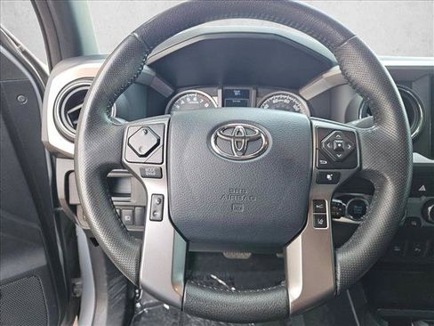 Used 2019 Toyota Tacoma Limited AWD/4WD image 13