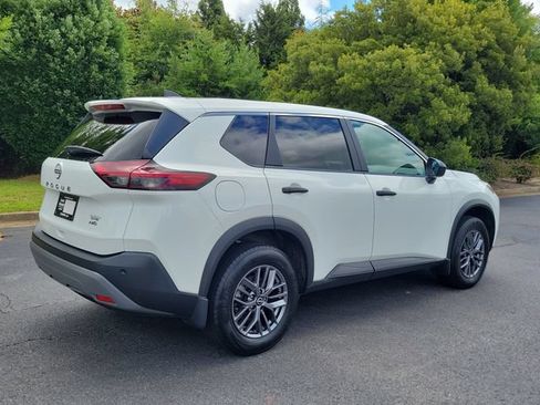 Used 2023 Nissan Rogue S AWD/4WD image 4