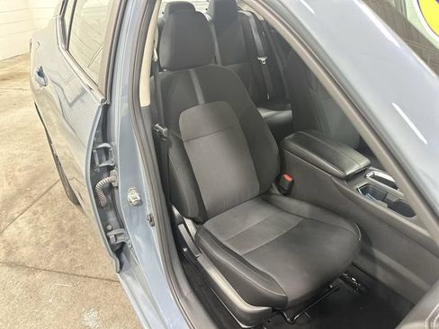 Used 2024 Nissan Altima 2.5 SR FWD image 16