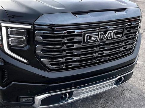 Used 2024 GMC Sierra 1500 Denali Ultimate image 34