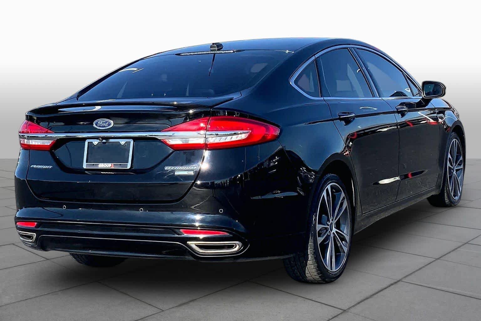 Used 2018 Ford Fusion Titanium AWD/4WD image 13