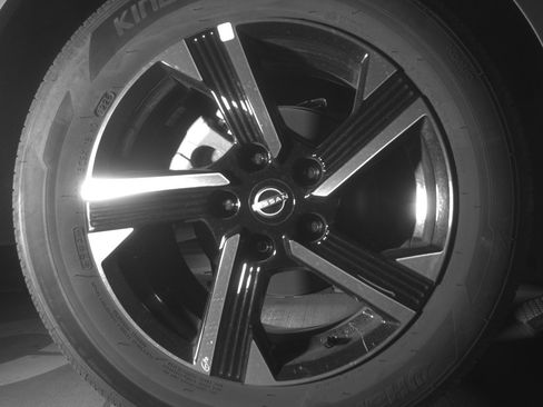 Used 2025 Nissan Sentra SV image 15