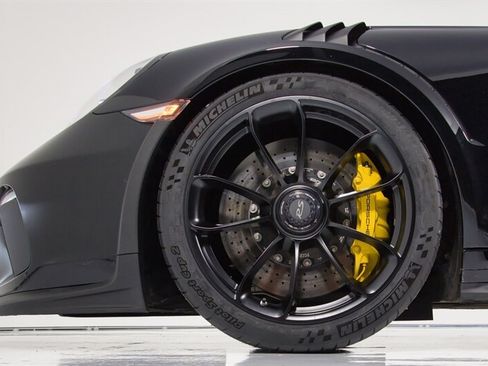Used 2019 Porsche 911 GT3 RS RWD image 8