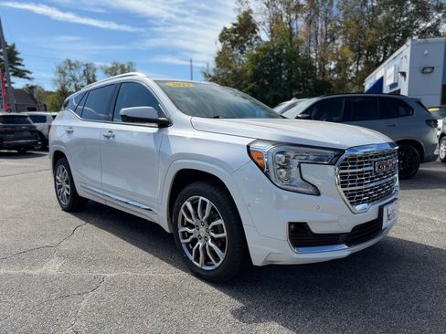 Used 2023 GMC Terrain Denali w/ Denali Premium Package image 1