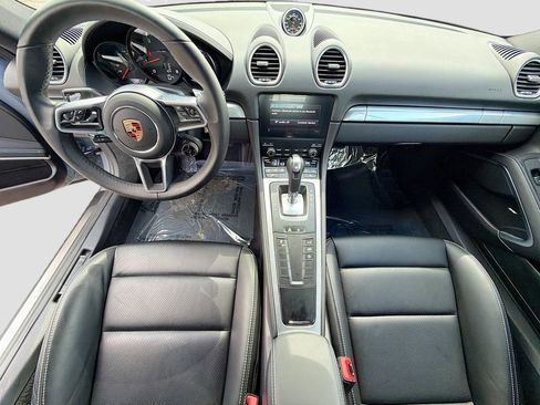 Used 2025 Porsche 718 Cayman image 15