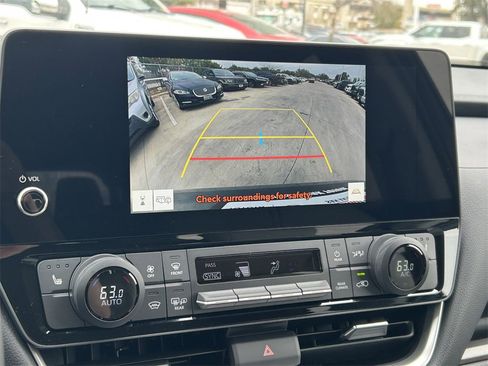 Used 2026 Toyota Grand Highlander XLE image 37