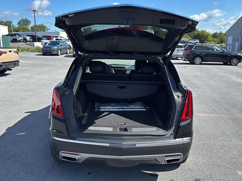 Used 2022 Cadillac XT5 Premium Luxury AWD/4WD image 33