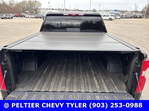Used 2022 Chevrolet Silverado 1500 ZR2 w/ Technology Package image 7