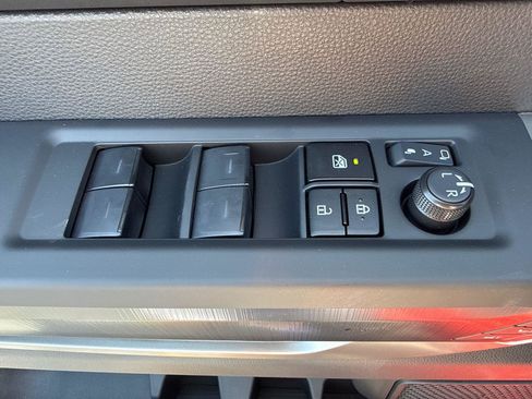 Used 2026 Toyota Tundra Platinum AWD/4WD image 11