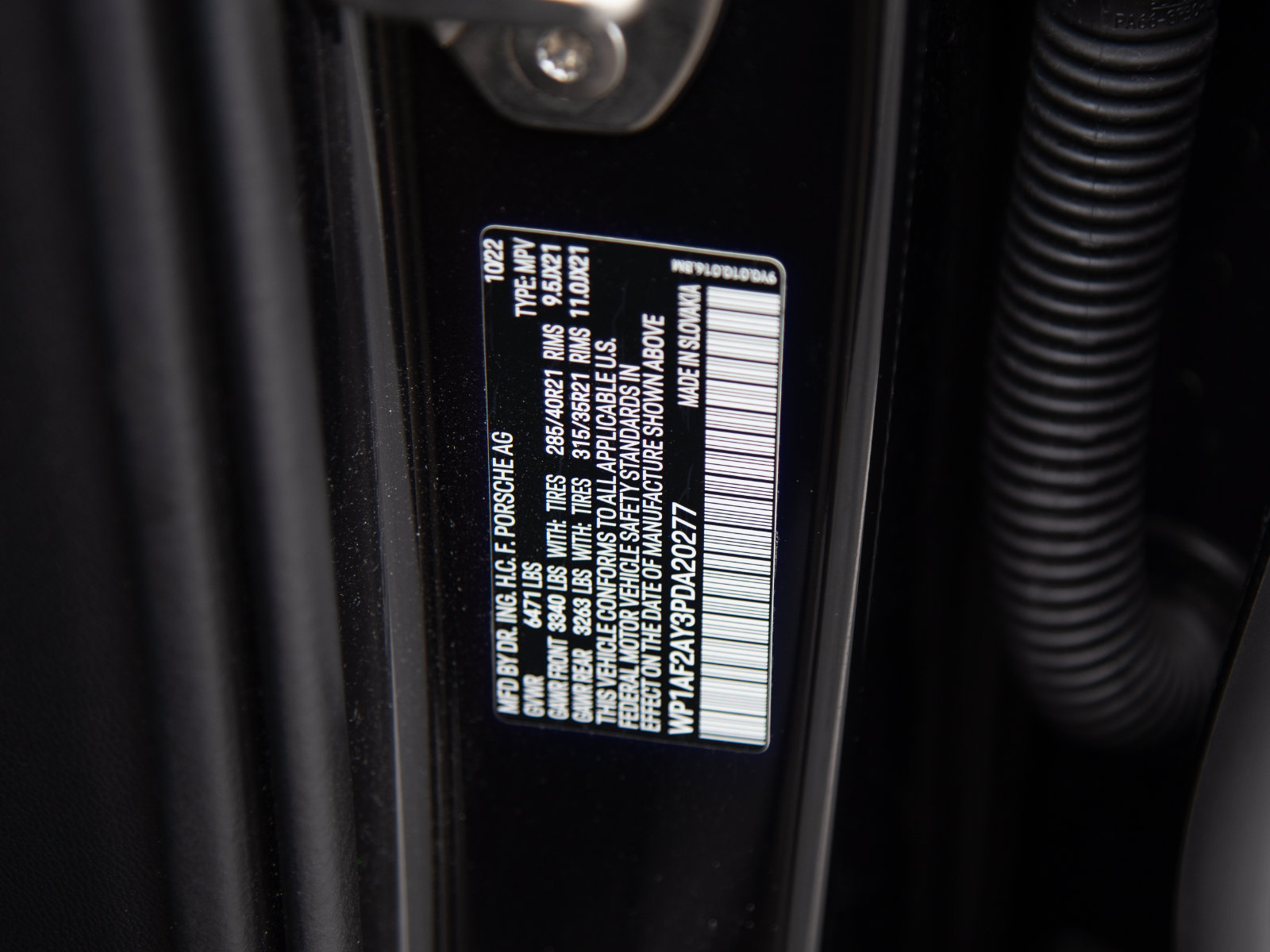 Certified 2023 Porsche Cayenne Turbo AWD/4WD image 29