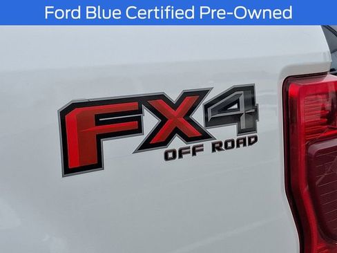 Certified 2022 Ford F250 Lariat w/ Chrome Package image 36