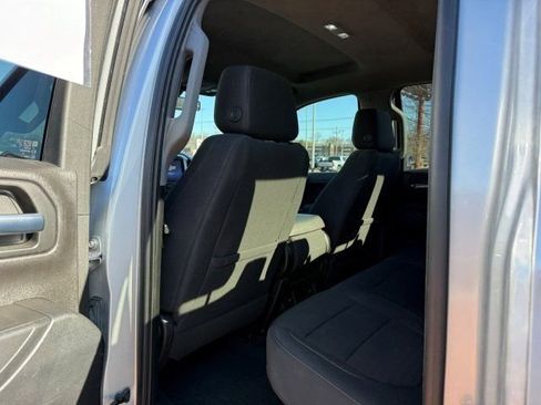 Used 2020 Chevrolet Silverado 1500 LT image 18