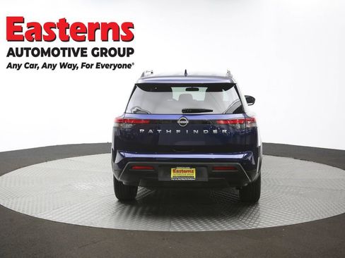 Used 2025 Nissan Pathfinder SV FWD image 37