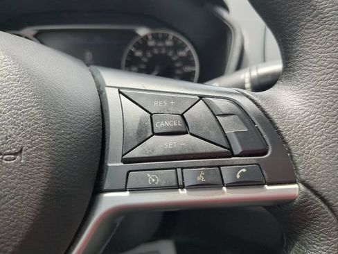 Used 2022 Nissan Altima 2.5 SV FWD image 18