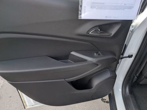 Used 2025 Chevrolet Trax ACTIV w/ Driver Confidence Package FWD image 10