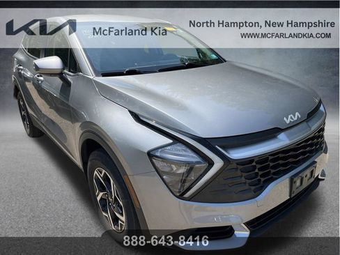 Used 2023 Kia Sportage LX AWD/4WD image 3