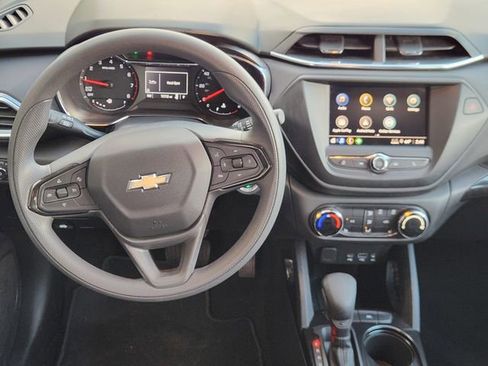 Used 2023 Chevrolet TrailBlazer LT image 23