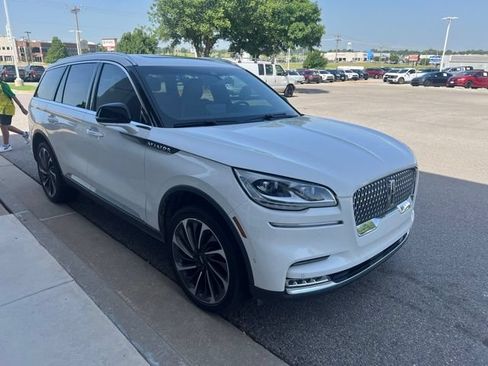 Used 2020 Lincoln Aviator Reserve w/ Equipment Group 202A AWD/4WD image 5