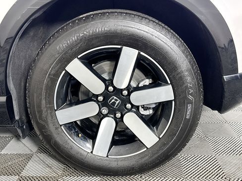 Used 2024 Honda Prologue Touring image 35