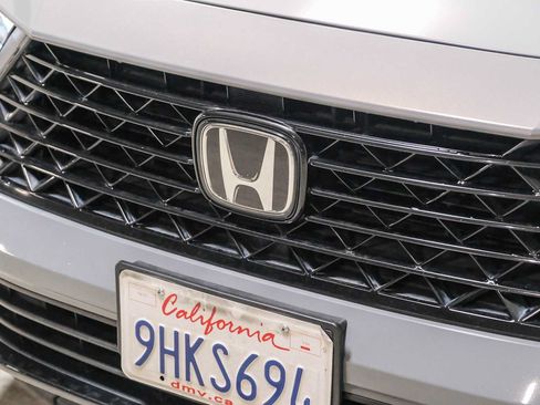 Used 2023 Honda Accord Sport image 13