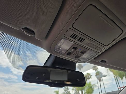 Used 2017 Honda Odyssey Touring image 42