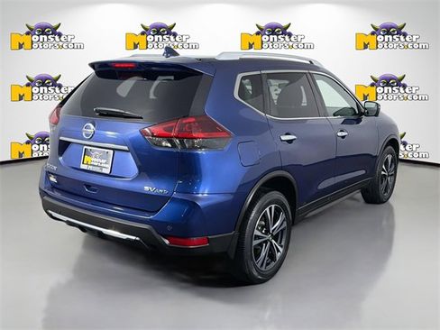 Used 2020 Nissan Rogue SV image 5