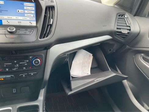 Used 2018 Ford Escape SE w/ Ford Safe & Smart Package image 24