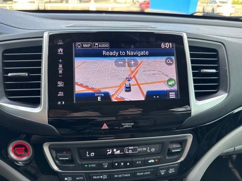 Used 2017 Honda Pilot Elite image 15