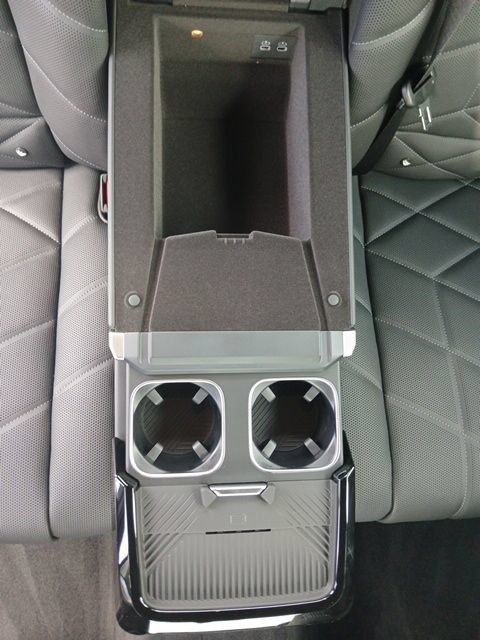 New 2026 BMW 760i xDrive w/ Executive Package AWD/4WD image 16
