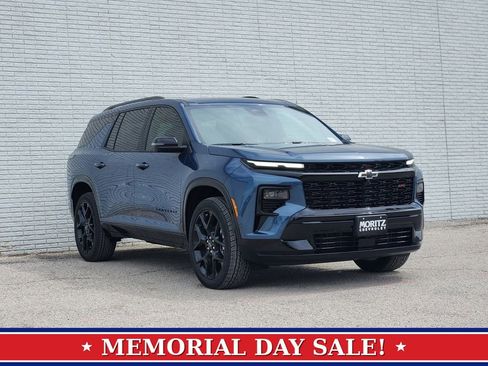 New 2026 Chevrolet Traverse RS FWD image 2