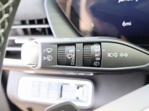 New 2025 Buick Envision Sport Touring image 32