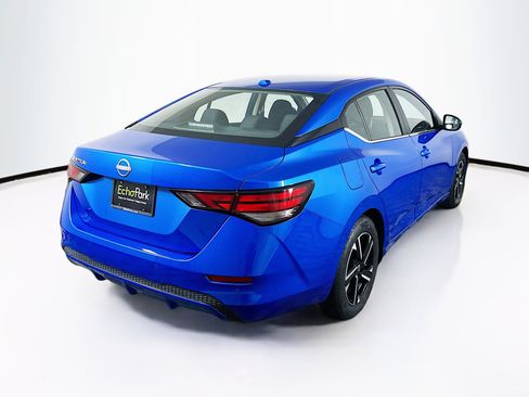 Used 2025 Nissan Sentra SV FWD image 9