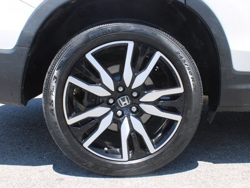 Used 2019 Honda Pilot Touring image 38