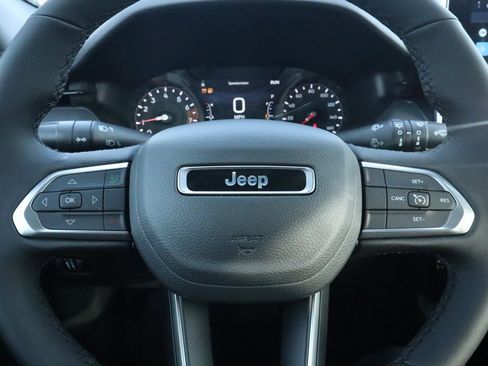 New 2026 Jeep Compass Latitude image 3