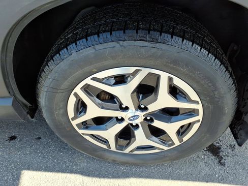 Certified 2023 Subaru Forester Premium image 6