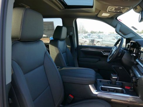 New 2026 Chevrolet Silverado 1500 LTZ w/ LTZ Premium Package image 10