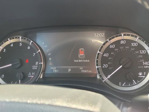 Used 2023 Toyota Highlander LE image 35